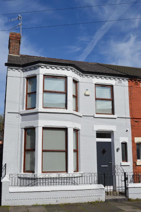 Library House Villa Liverpool Exterior photo